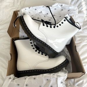 Dr. Marten’s 1460 W White Patent Leather Lace Up Boots